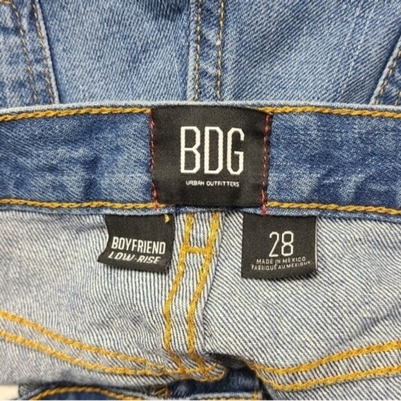 Bdg Blue Boyfriend Low-rise Distressed Jeans Shorts Women's Size 28 - Picture 7 of 10